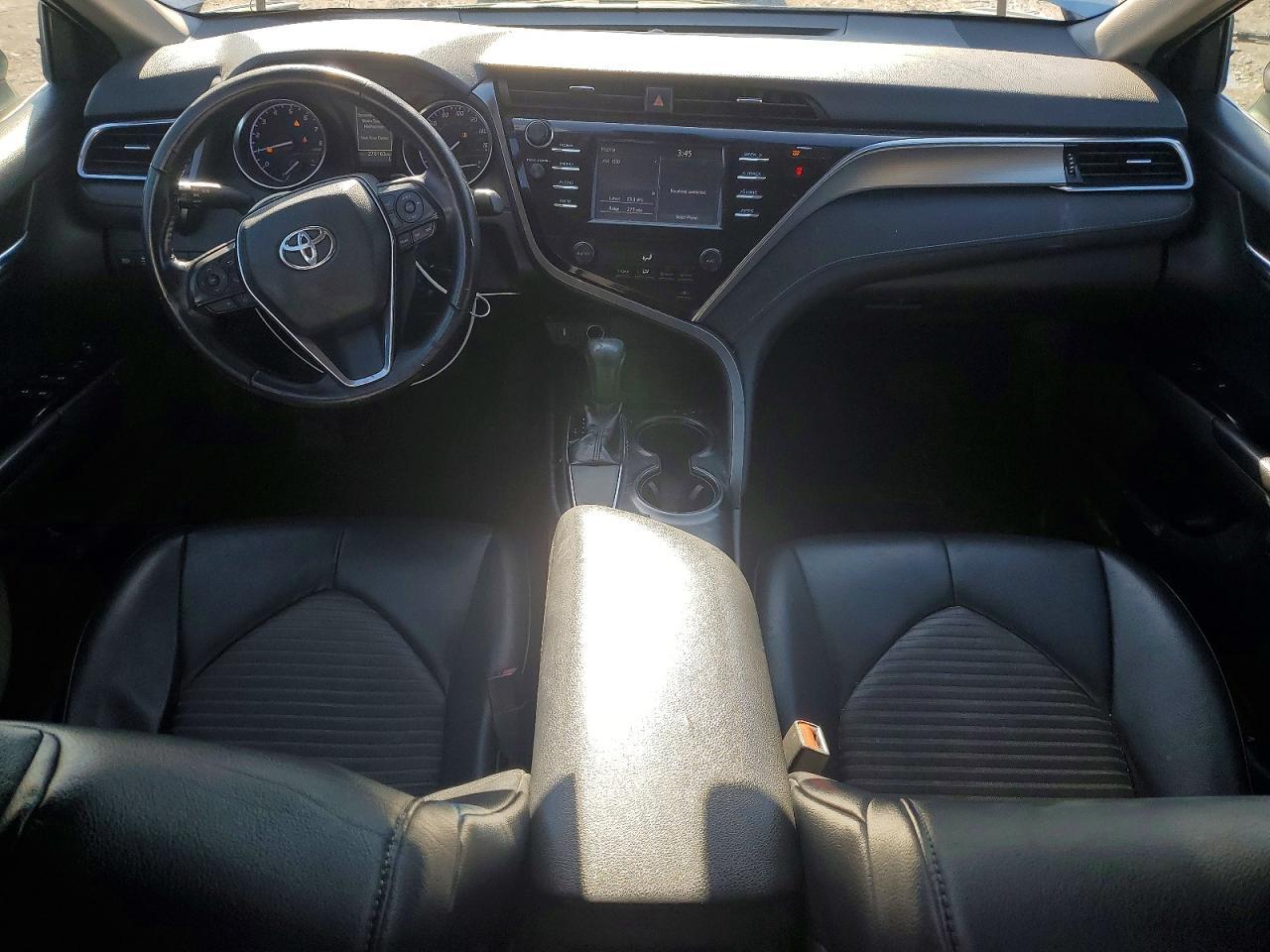 2018 TOYOTA CAMRY