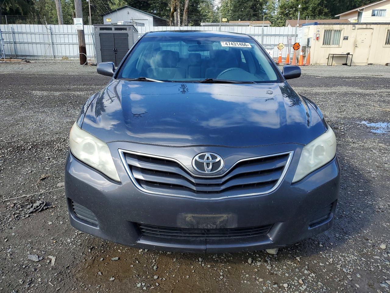 2011 TOYOTA CAMRY