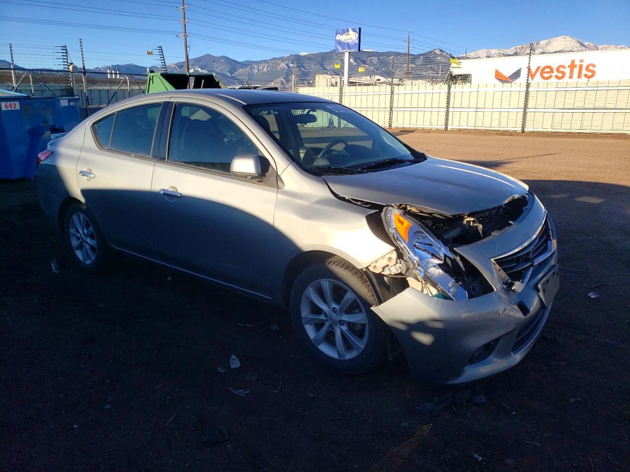 2014 NISSAN VERSA