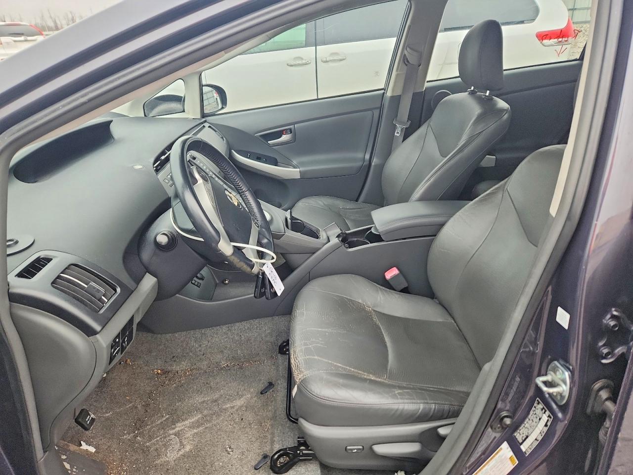 2011 TOYOTA PRIUS