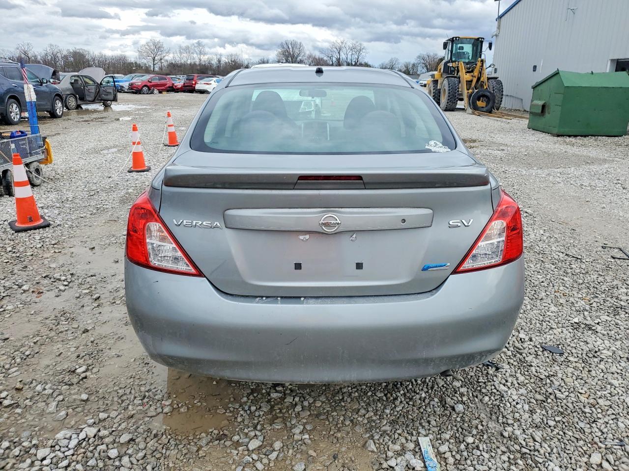 2013 NISSAN VERSA