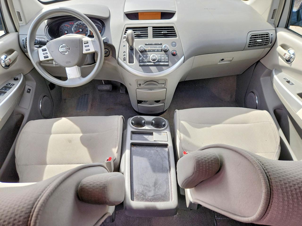 2009 NISSAN Quest