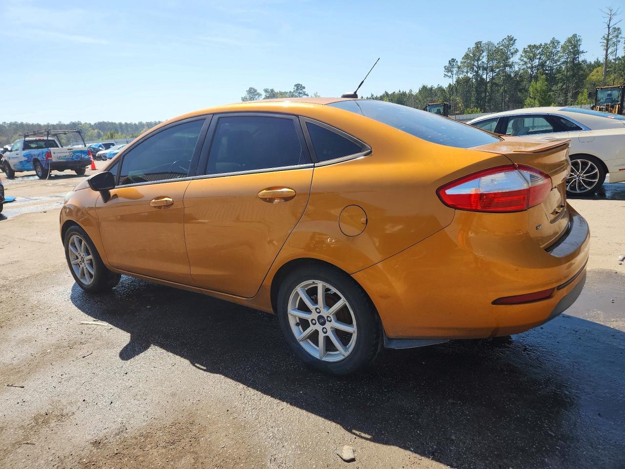 2016 FORD Fiesta