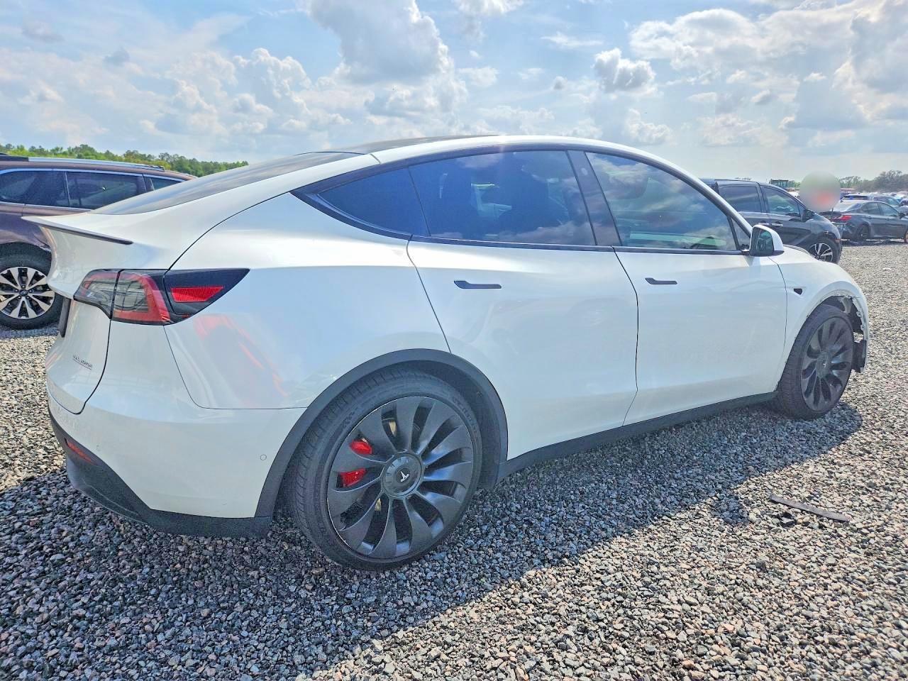 2022 TESLA MODEL Y