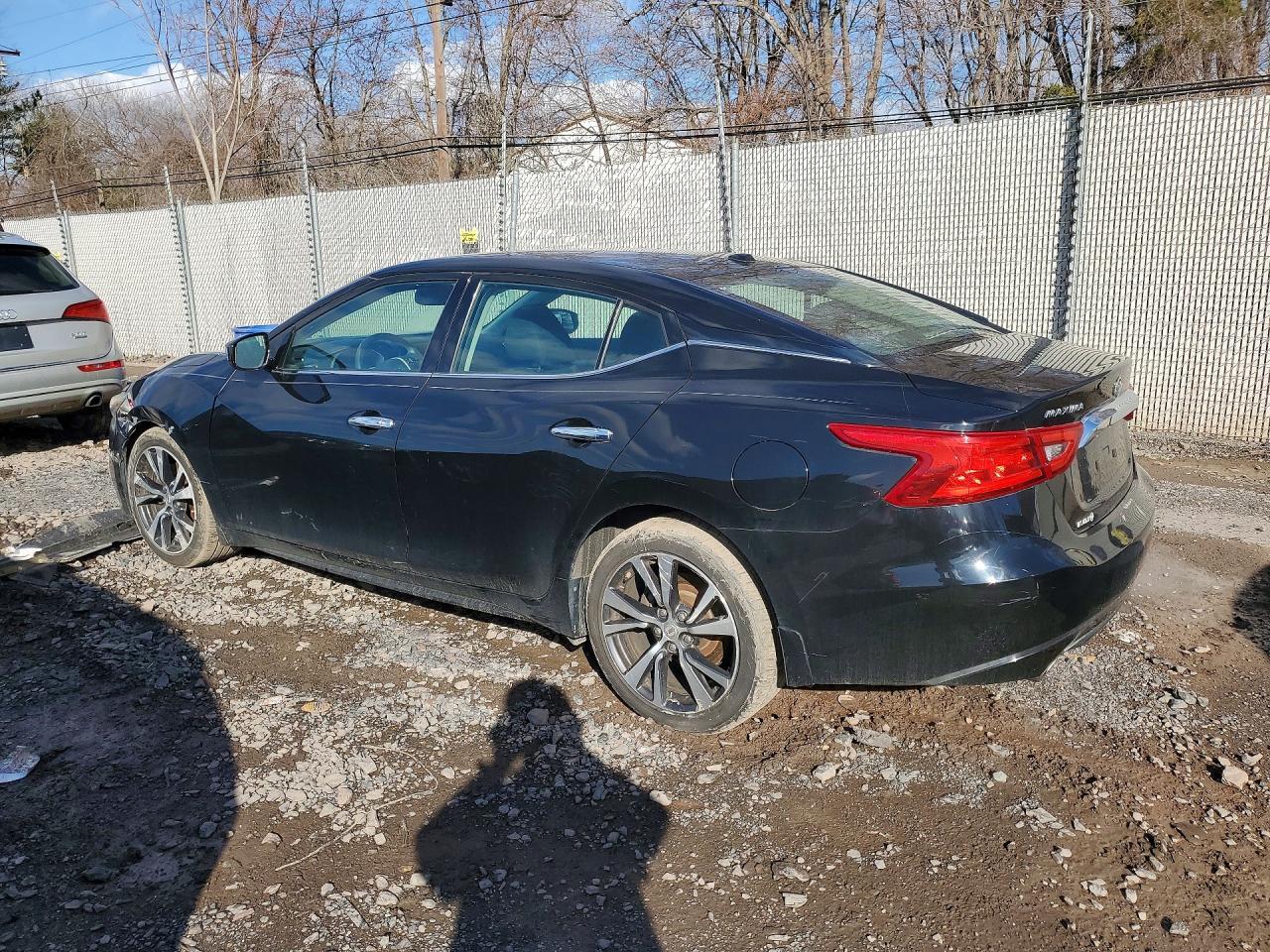 2016 NISSAN Maxima