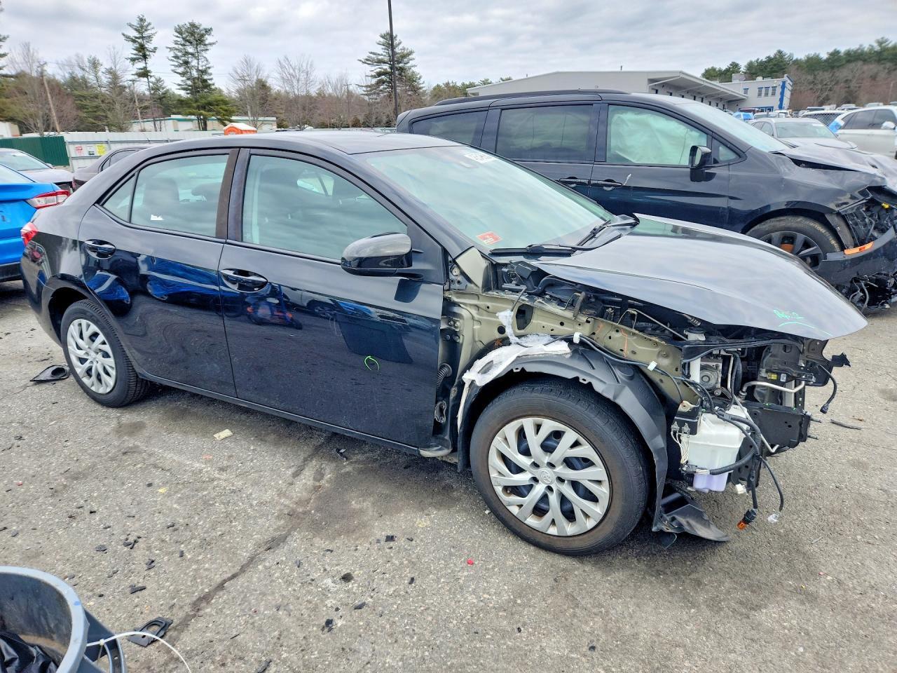 2017 TOYOTA COROLLA
