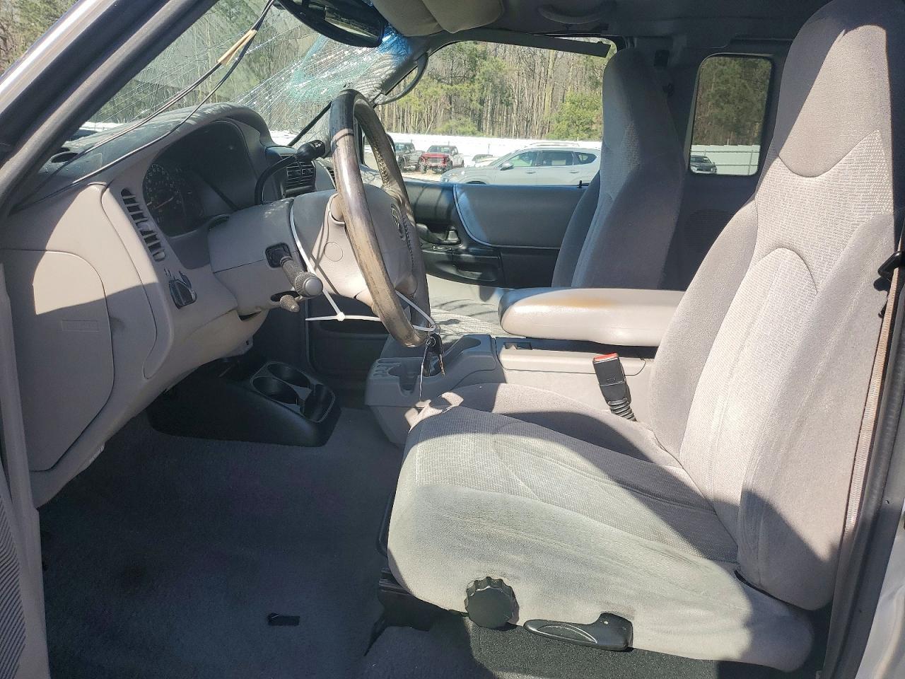 2002 MAZDA B4000