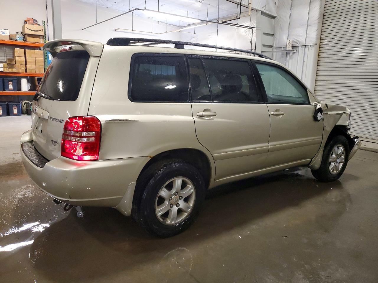 2003 TOYOTA HIGHLANDER