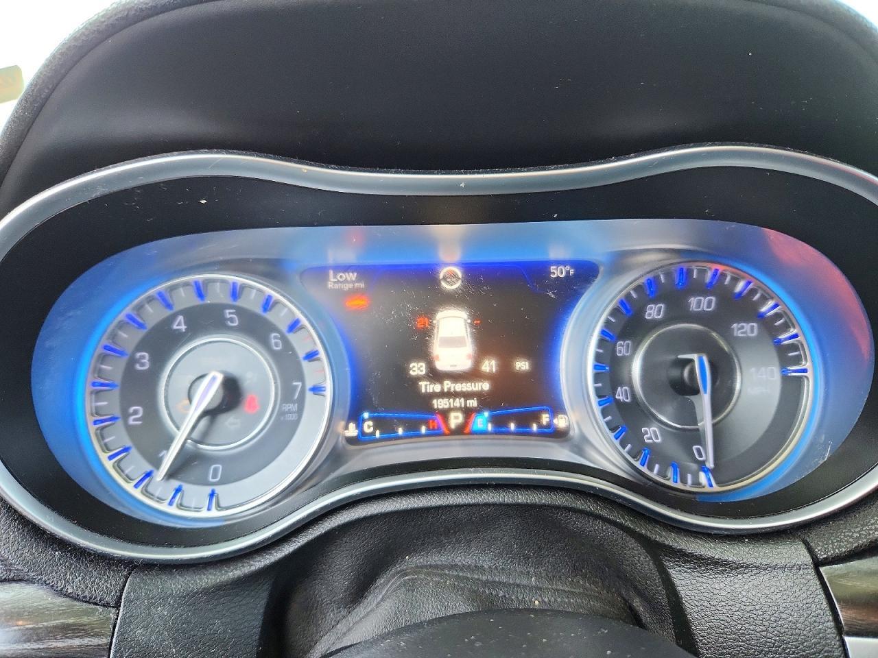 2015 CHRYSLER 300