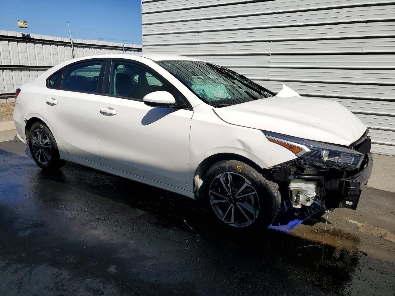 2023 KIA FORTE