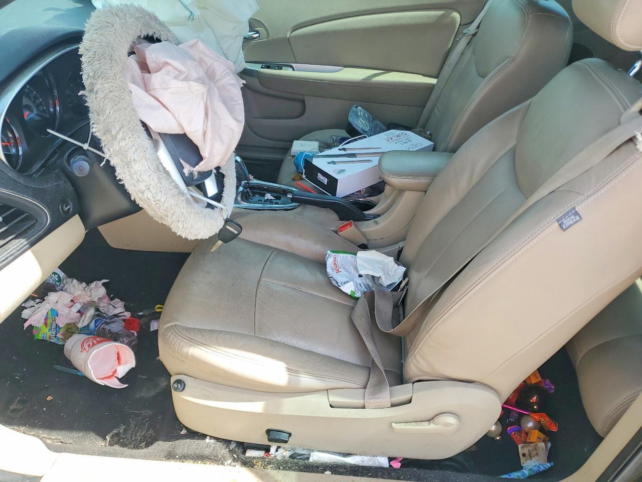 2011 CHRYSLER 200