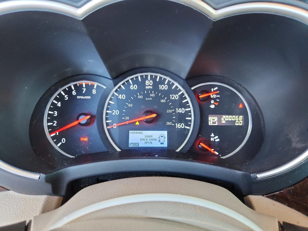 2015 NISSAN Quest