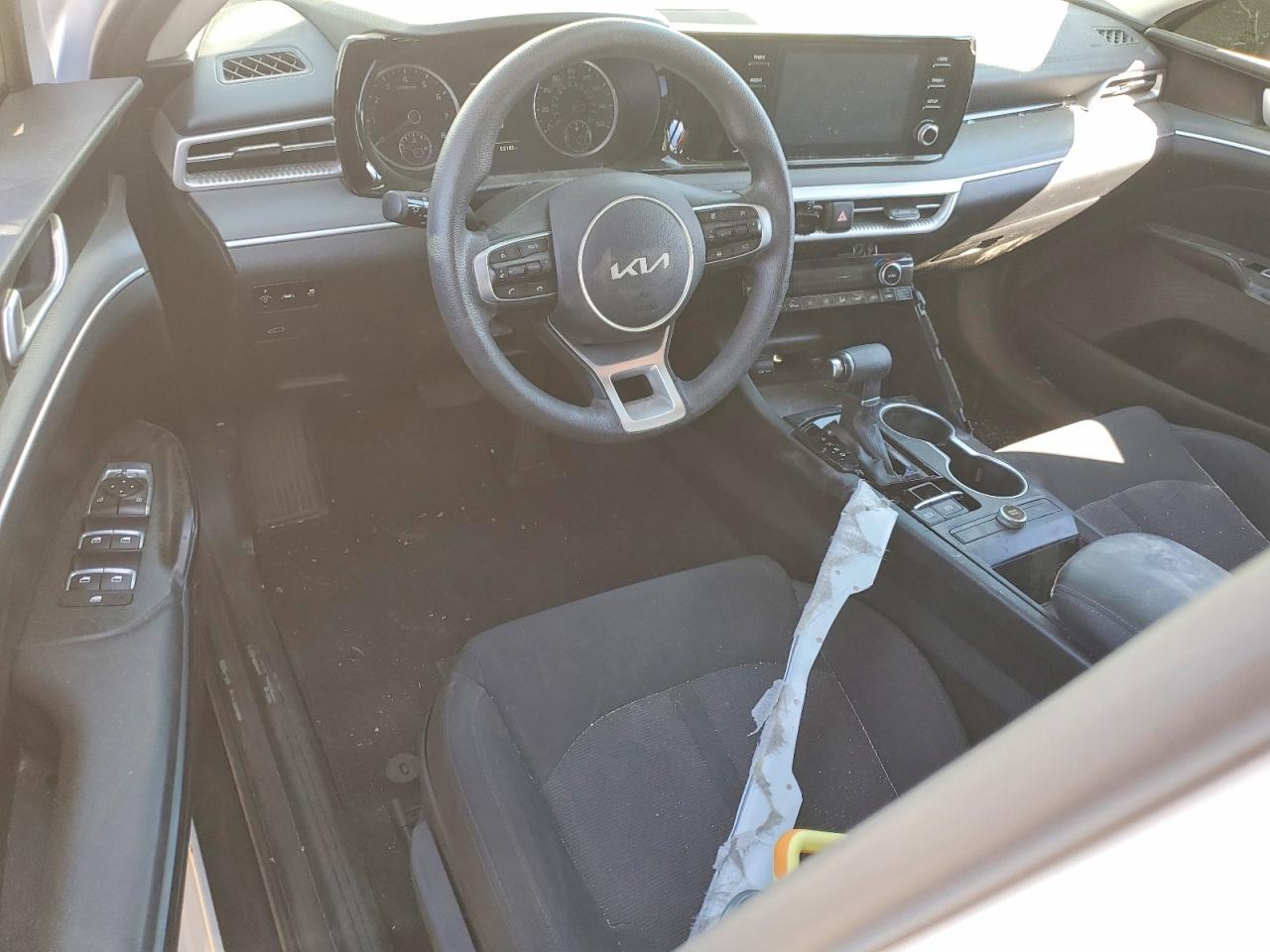 2022 KIA K5