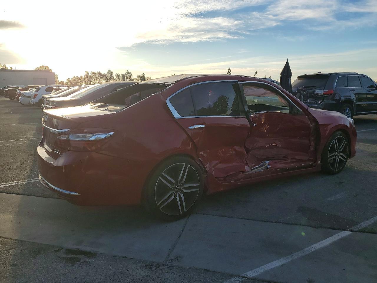 2017 HONDA ACCORD
