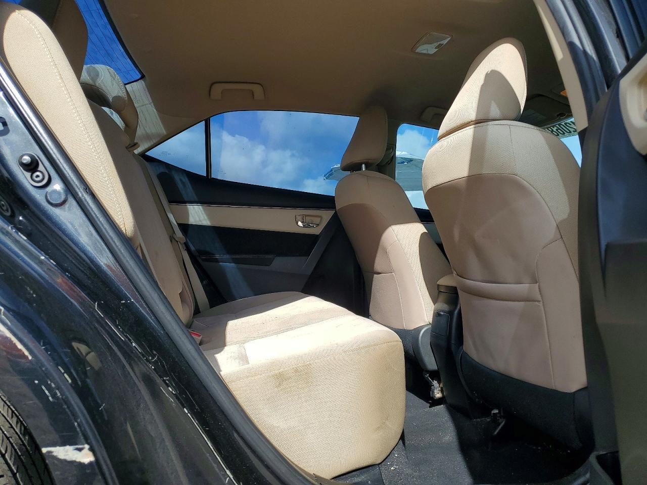 2015 TOYOTA COROLLA