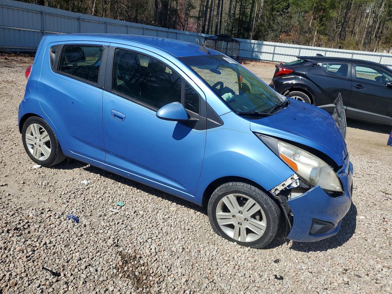 2013 CHEVROLET Spark