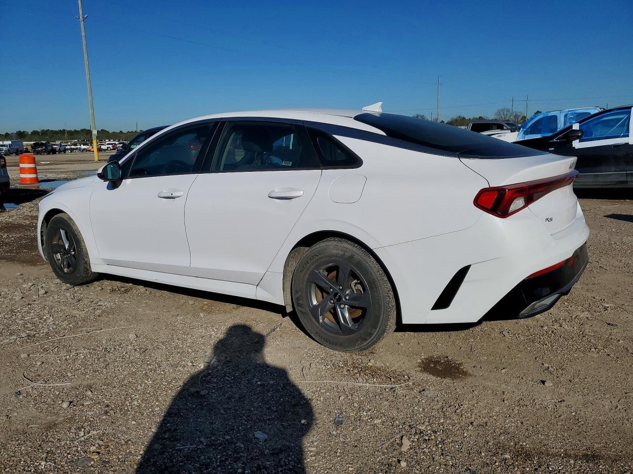 2022 KIA K5
