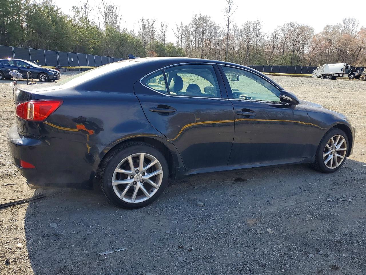 2011 LEXUS IS 250