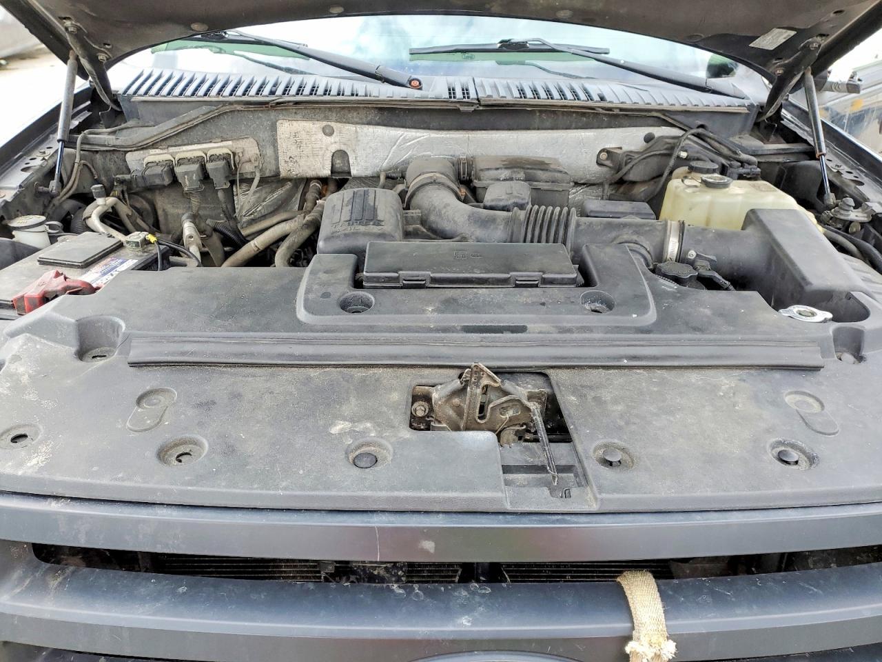 2010 FORD Expedition