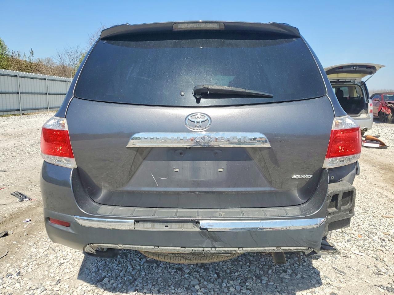 2012 TOYOTA HIGHLANDER