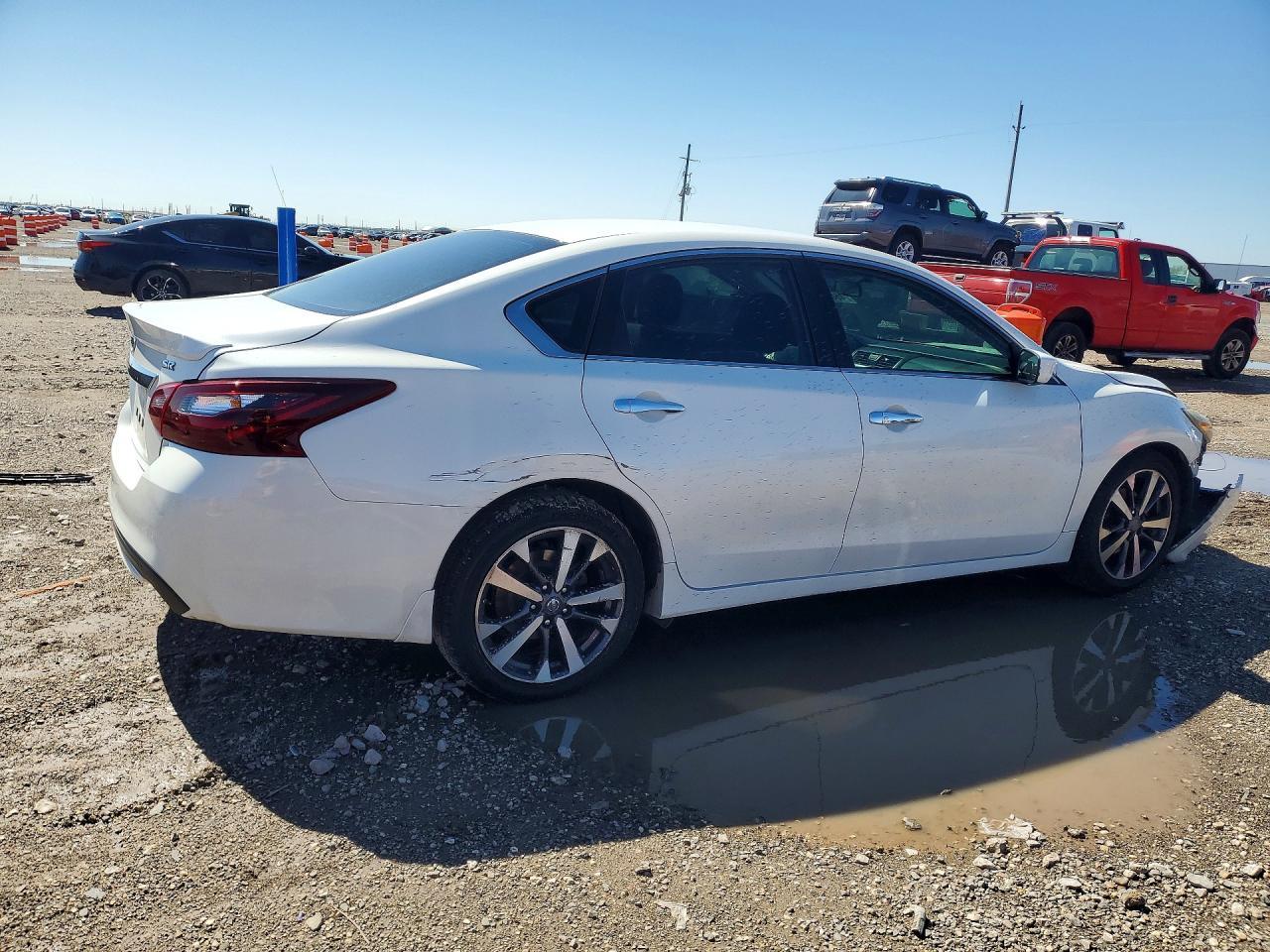 2017 NISSAN ALTIMA