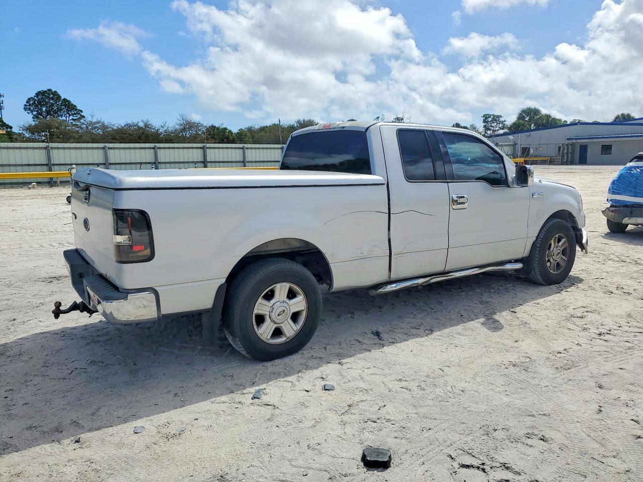 2004 FORD F-150 Lightning