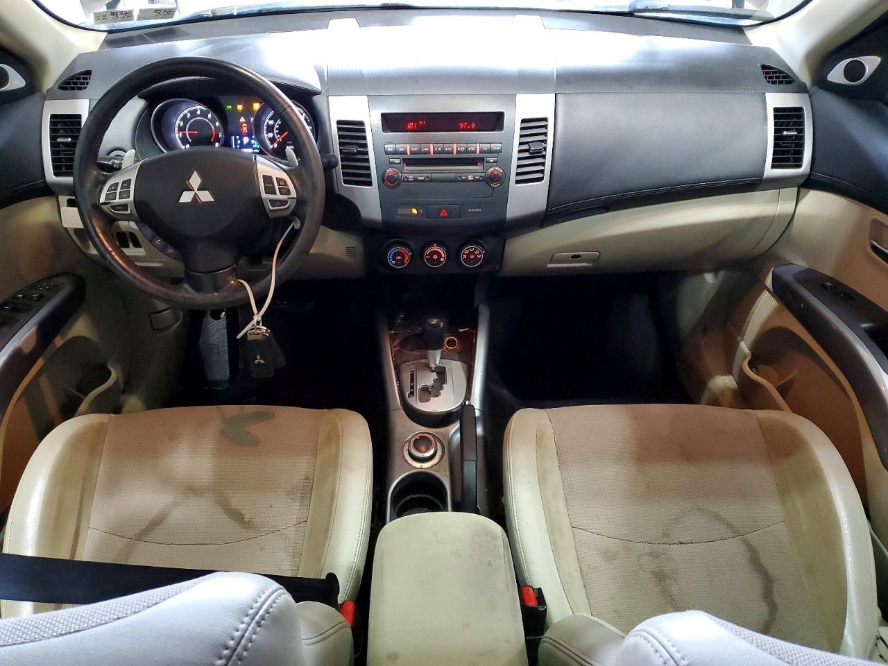 2012 MITSUBISHI outlander