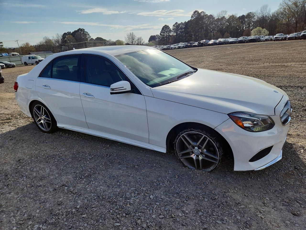 2014 MERCEDES-BENZ E-Class