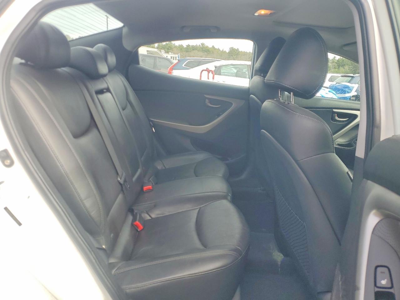 2011 HYUNDAI ELANTRA