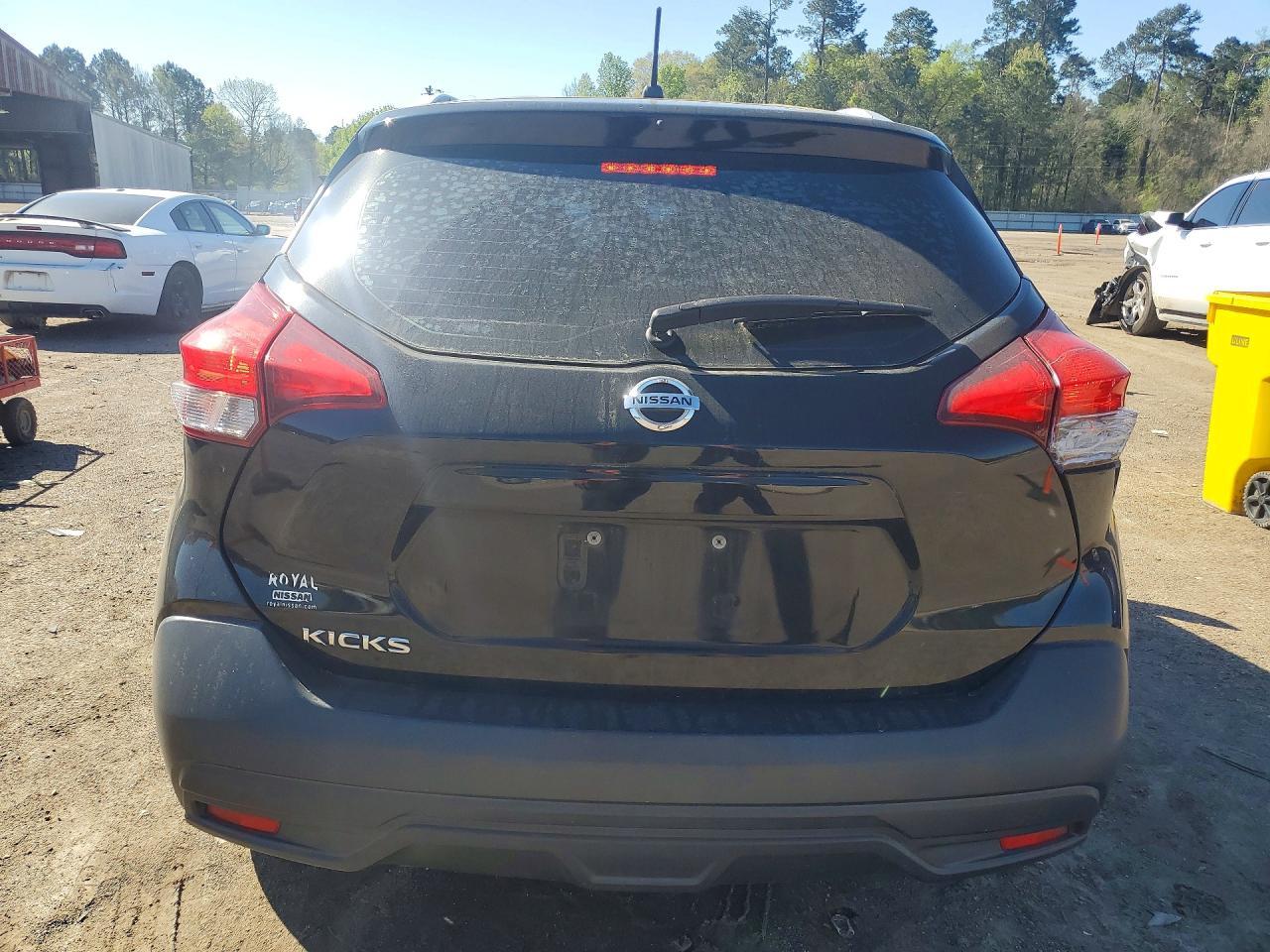 2019 NISSAN KICKS