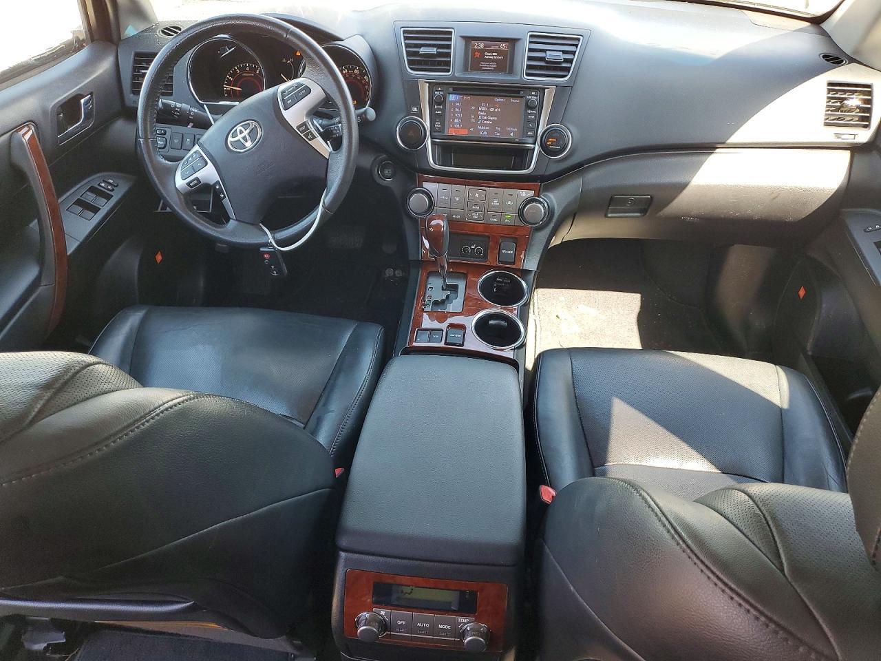 2013 TOYOTA HIGHLANDER