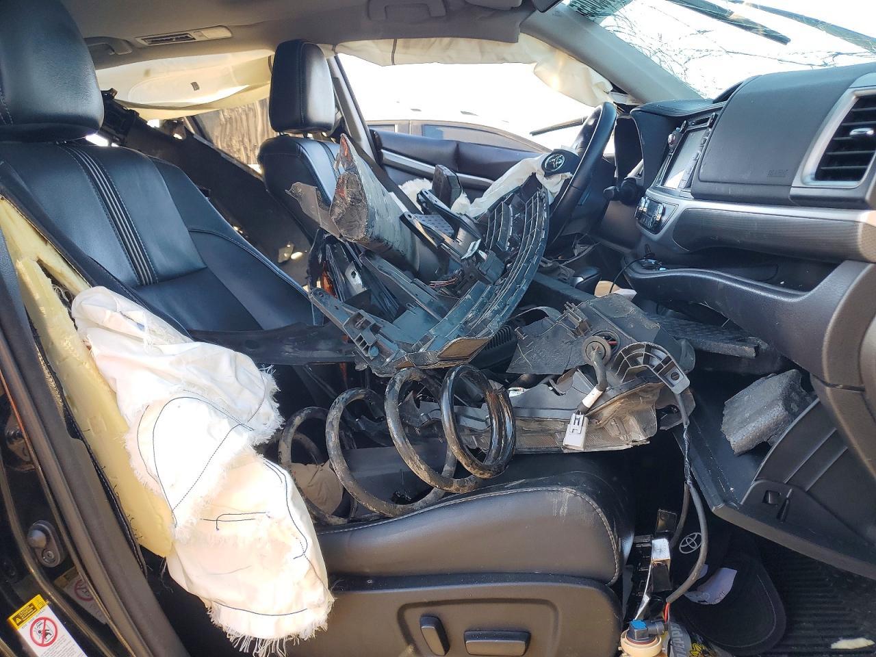 2018 TOYOTA HIGHLANDER
