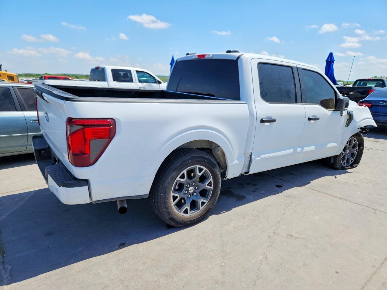 2024 FORD F-150 Lightning