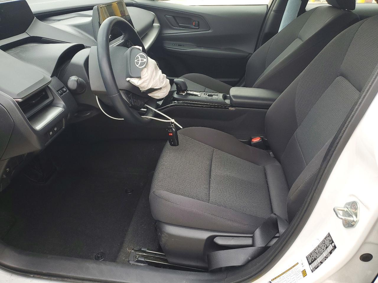 2024 TOYOTA PRIUS