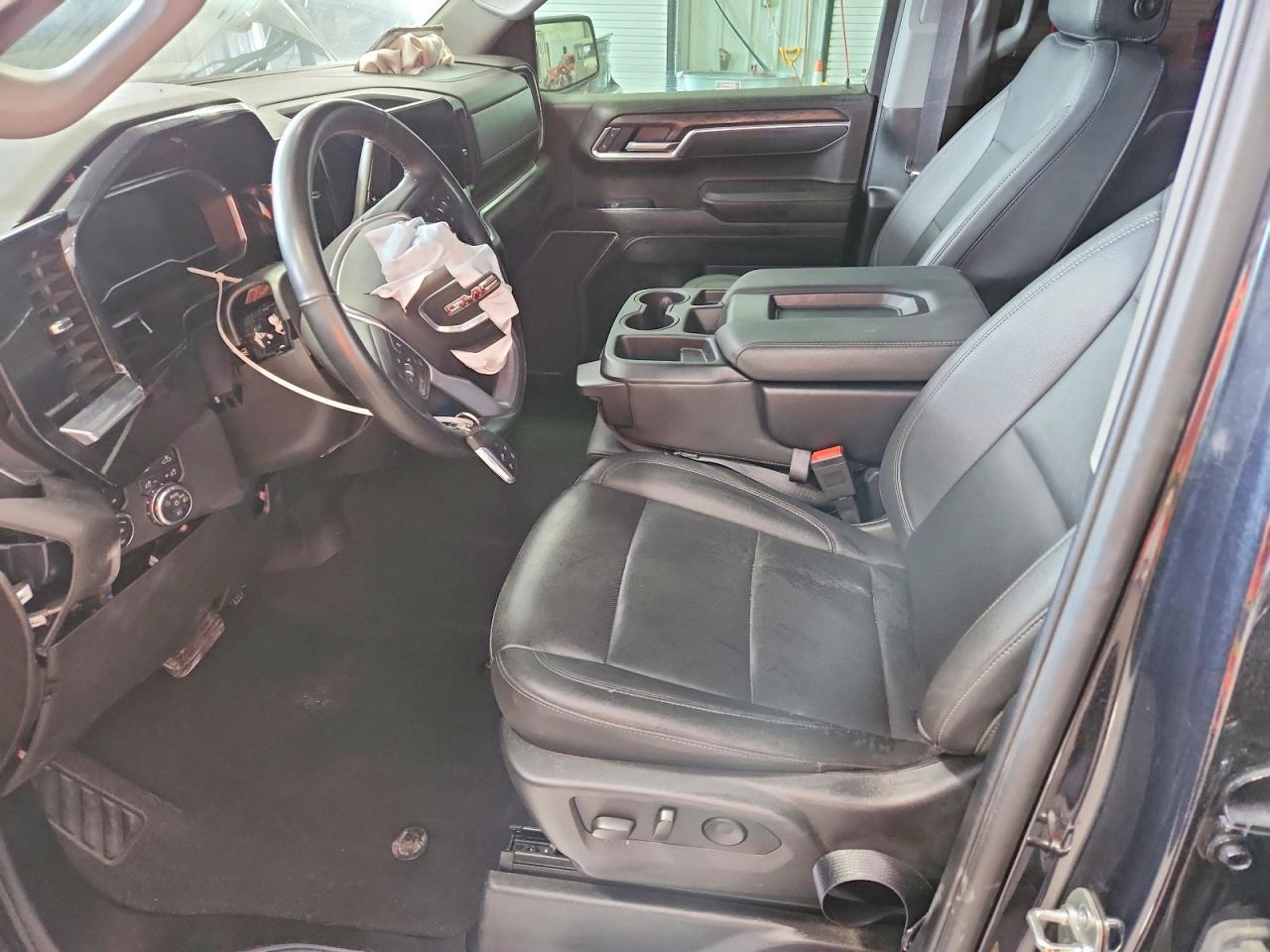 2025 GMC Sierra