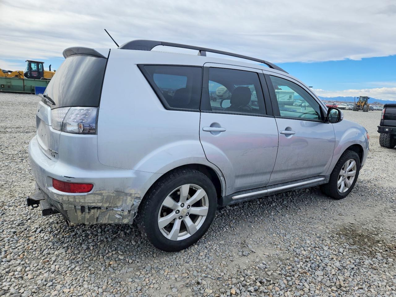 2010 MITSUBISHI outlander