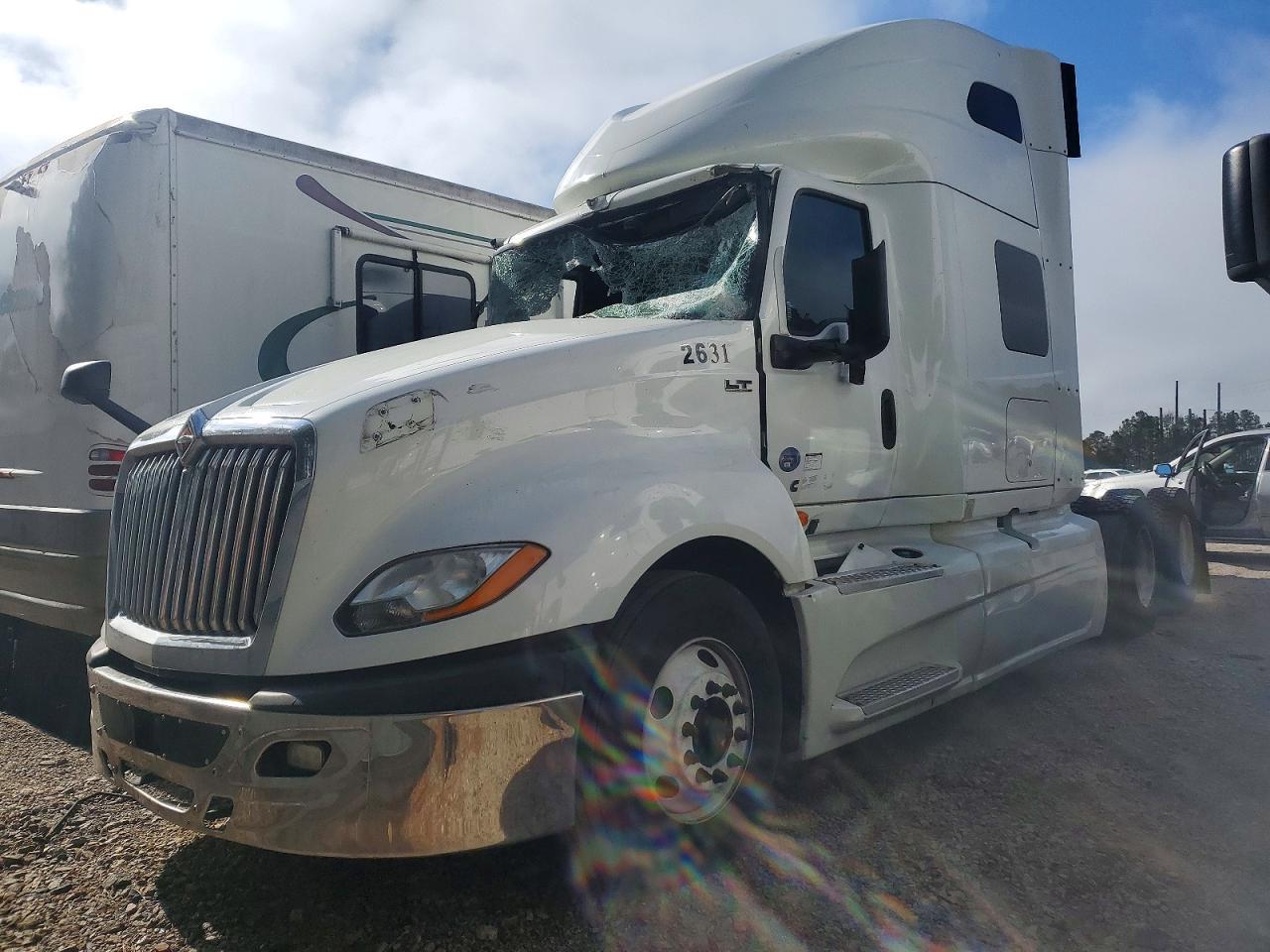 2019 INTERNATIONAL LT