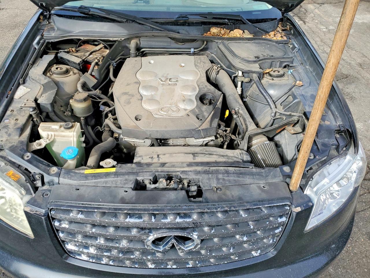 2005 INFINITI FX35