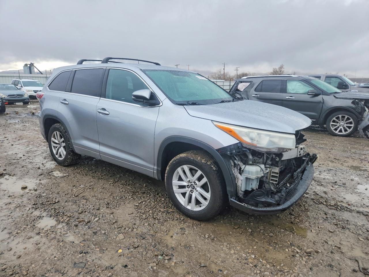 2016 TOYOTA HIGHLANDER