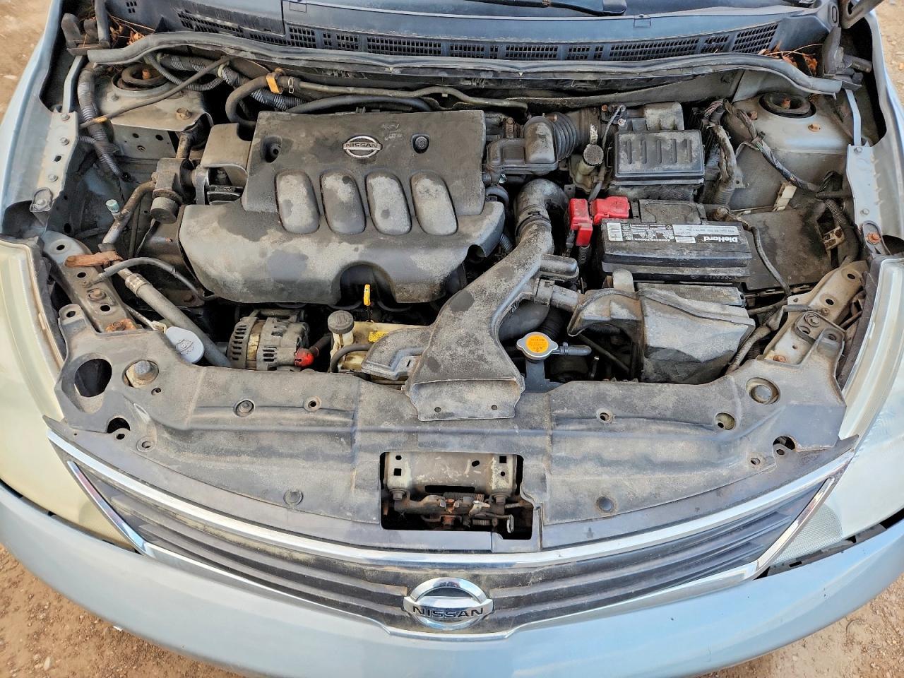 2011 NISSAN VERSA