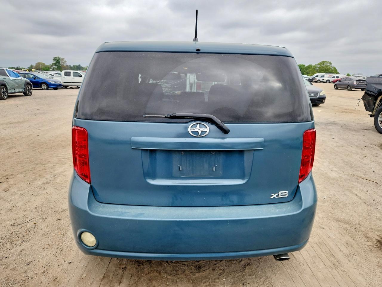 2009 SCION xB