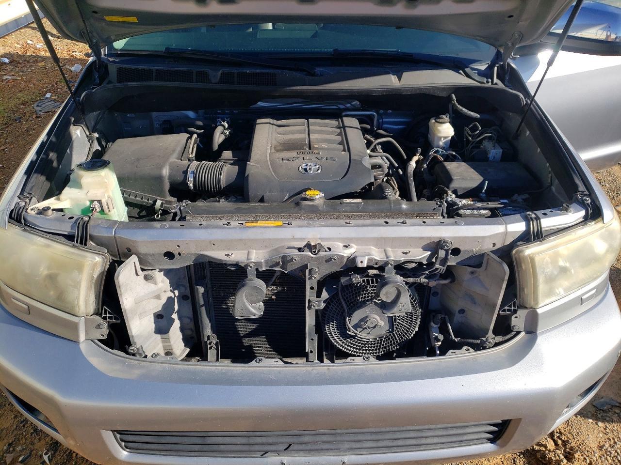 2012 TOYOTA Sequoia