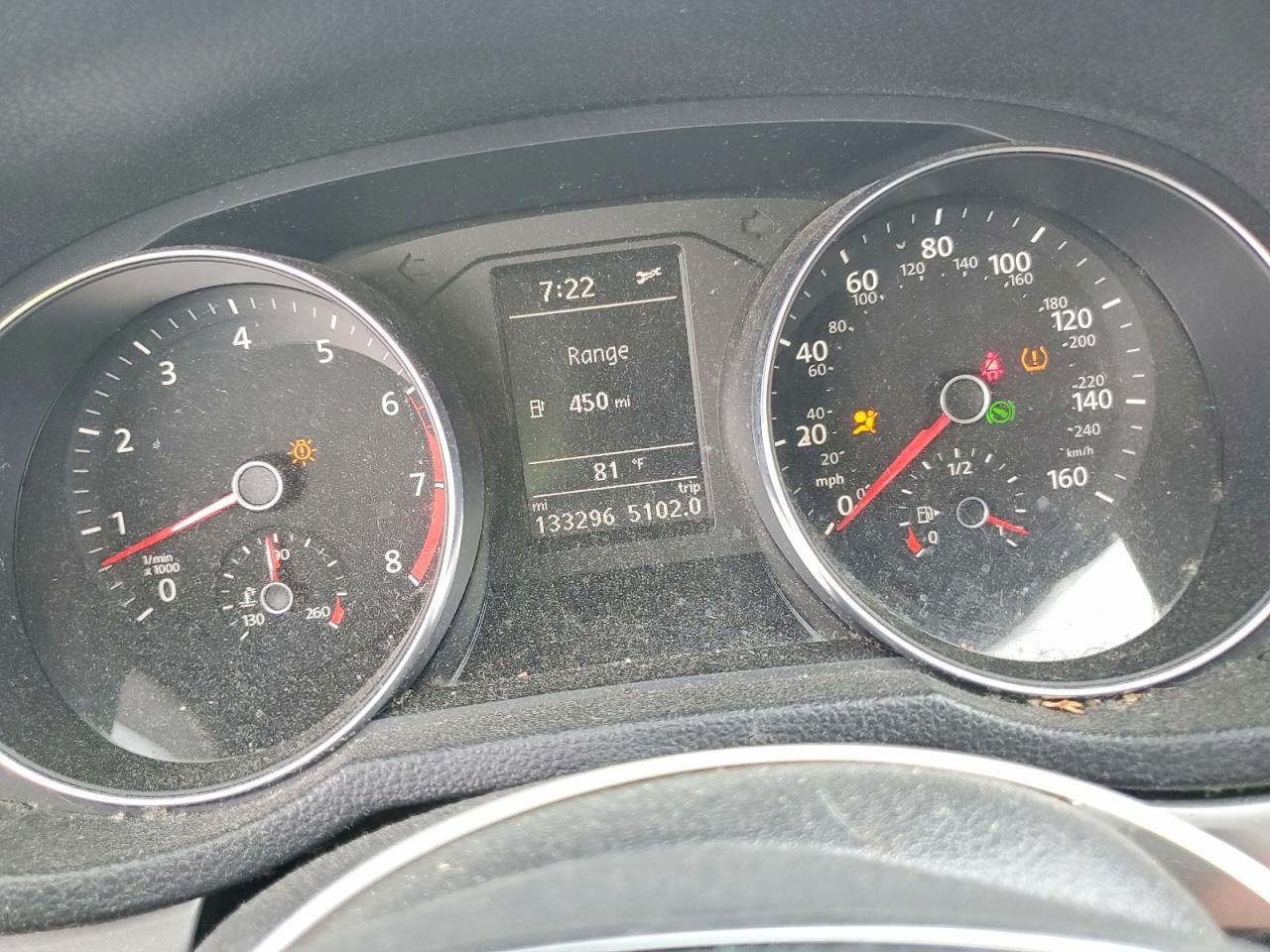 2017 VOLKSWAGEN Passat