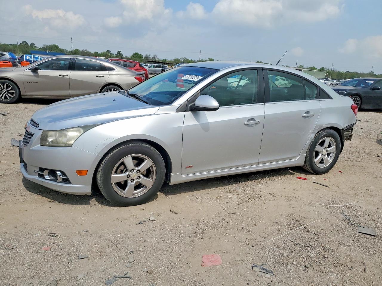 2011 CHEVROLET CRUZE
