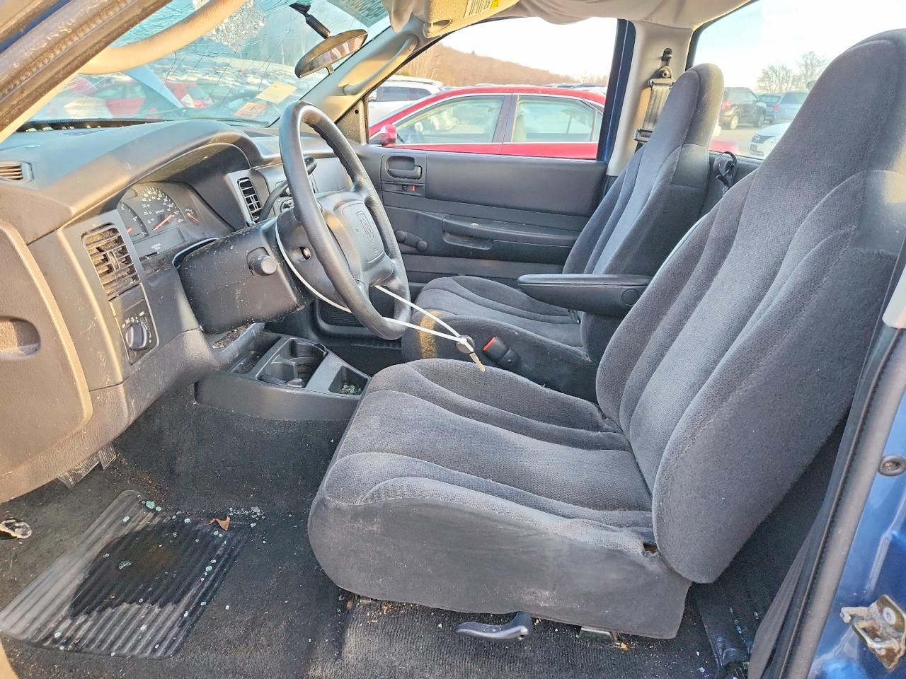 2004 DODGE Dakota
