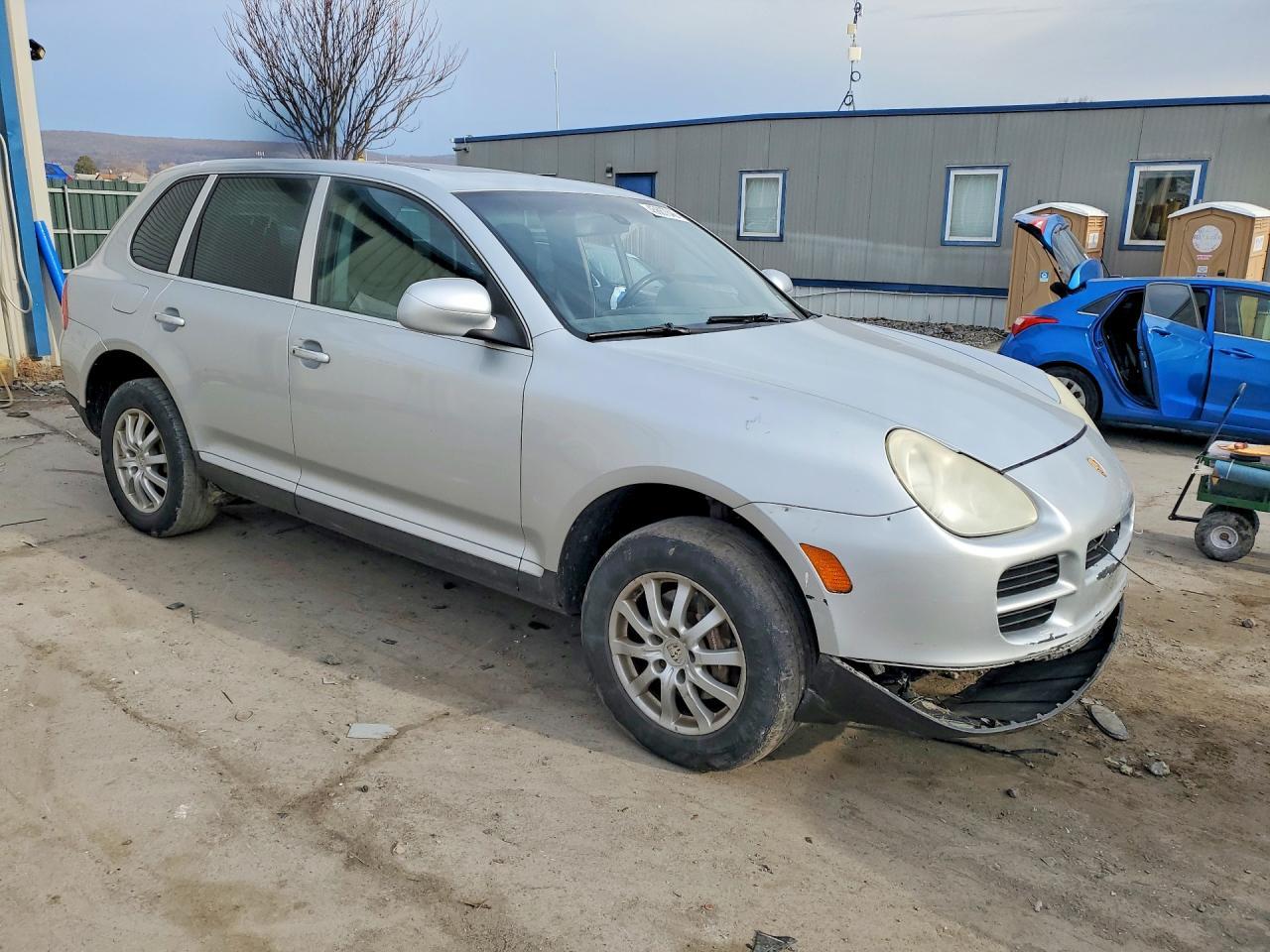 2004 PORSCHE CAYENNE