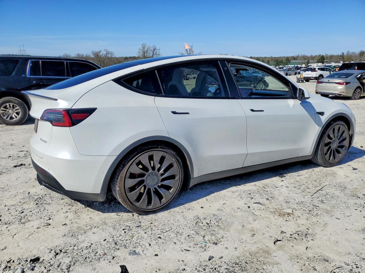2020 TESLA MODEL Y