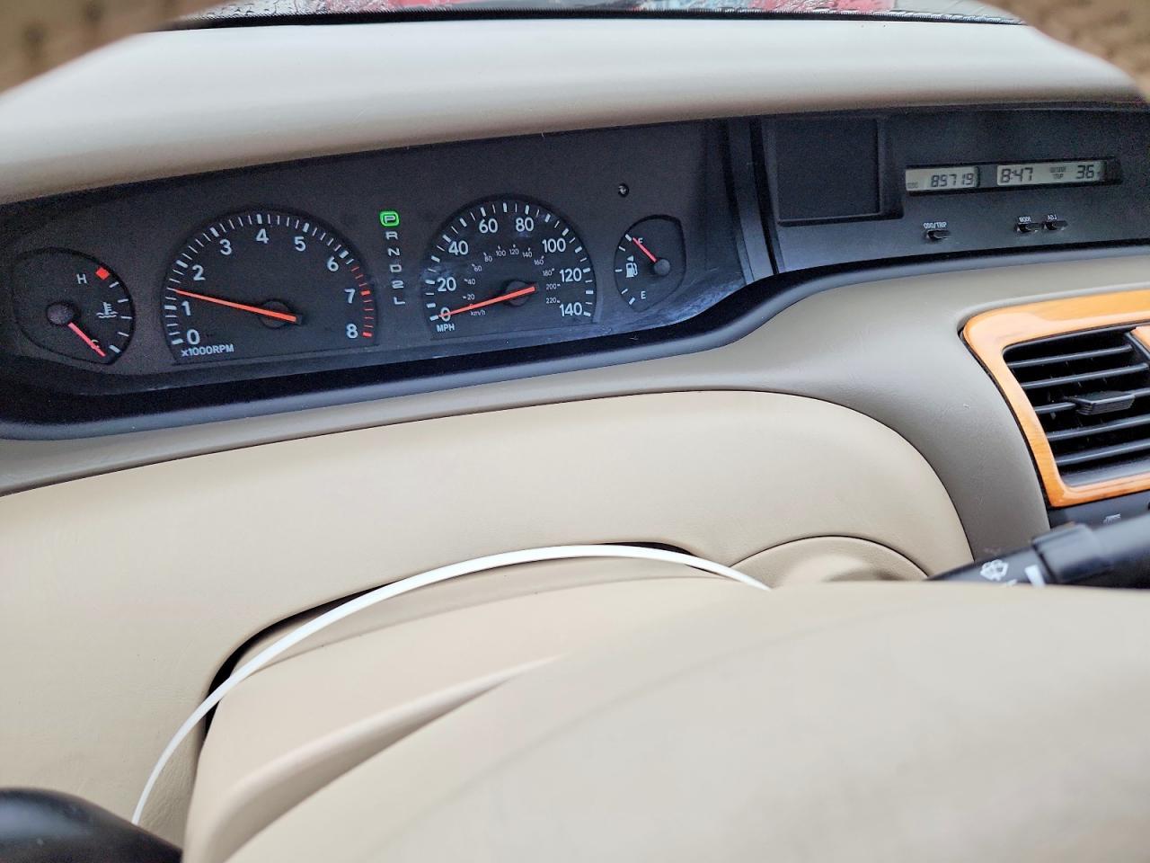 2003 TOYOTA Avalon