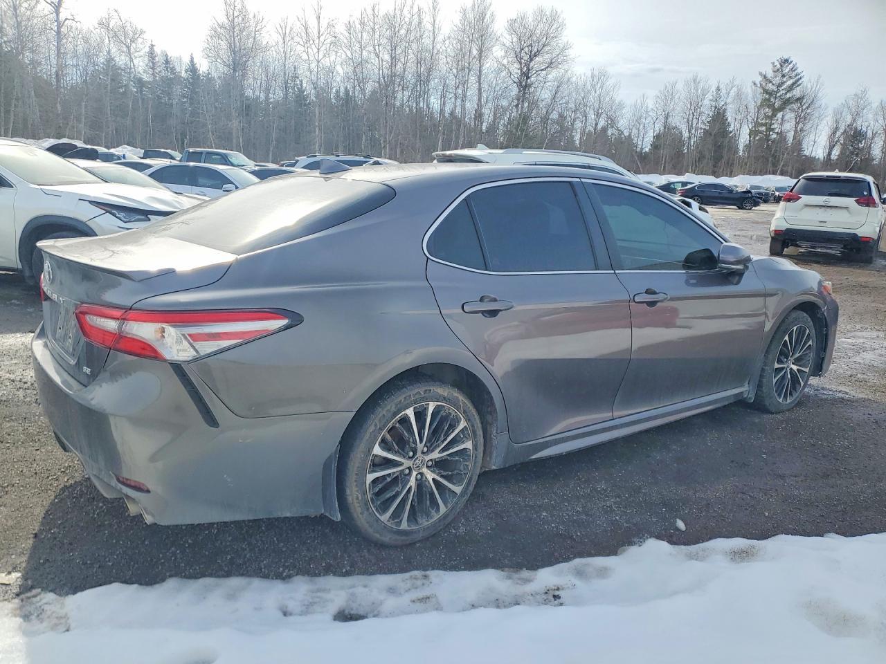 2018 TOYOTA CAMRY