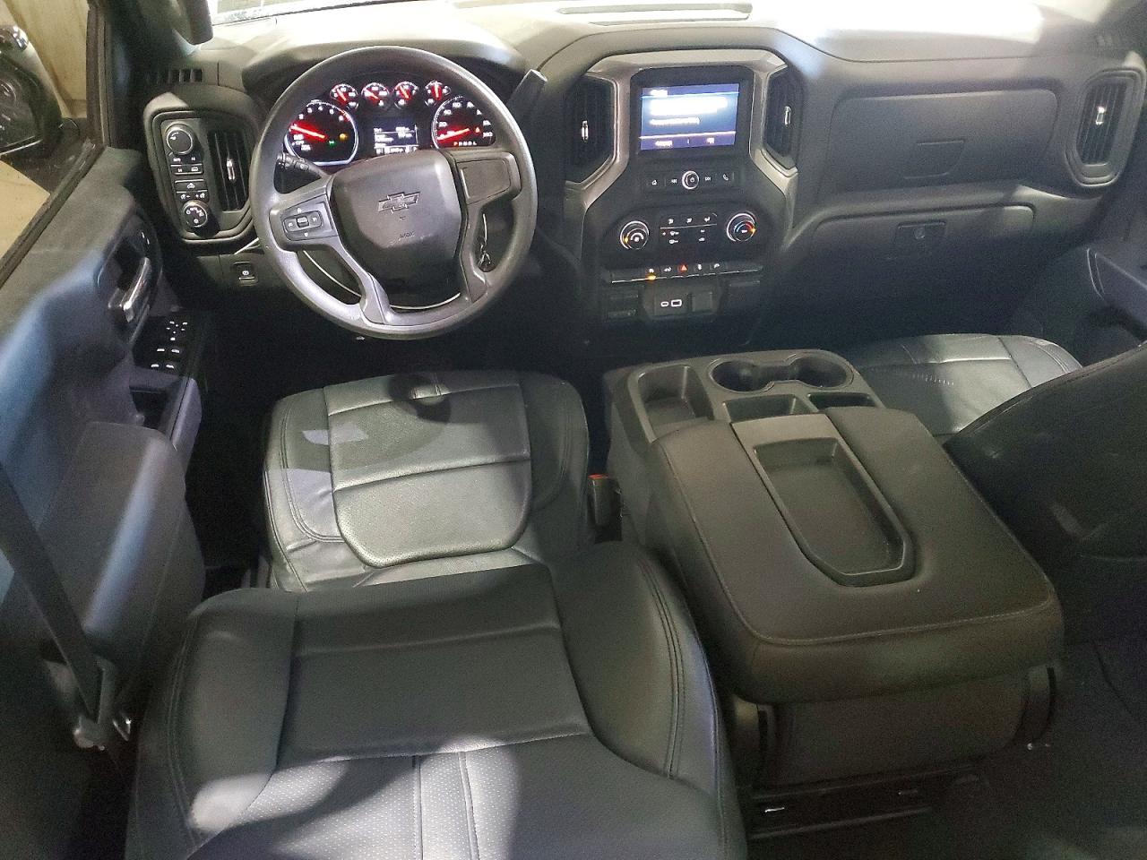 2021 CHEVROLET Silverado
